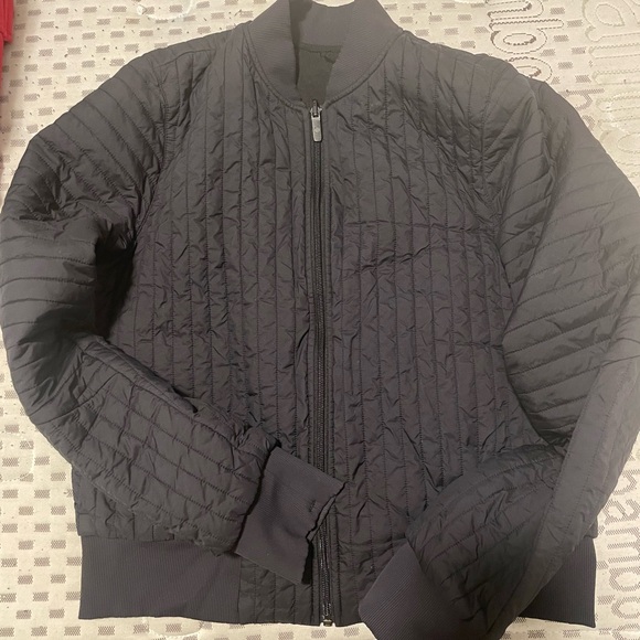 Lululemon reversable jacket - Picture 1 of 3